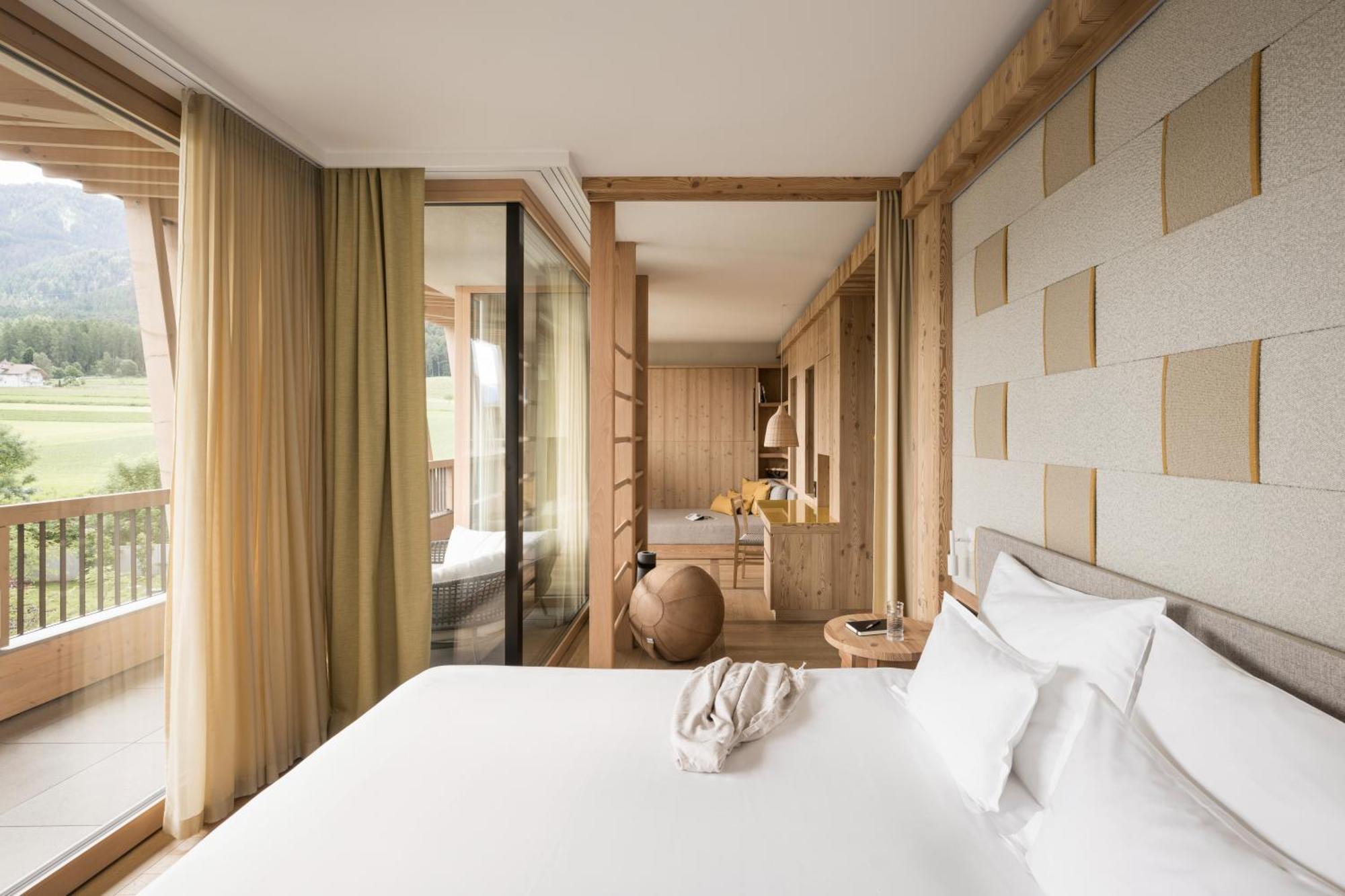 Falkensteiner Hotel Kronplatz - The Leading Hotels Of The World (Adults Only) 赖沙 客房 照片 A room at the Hotel 7132 Samarkand