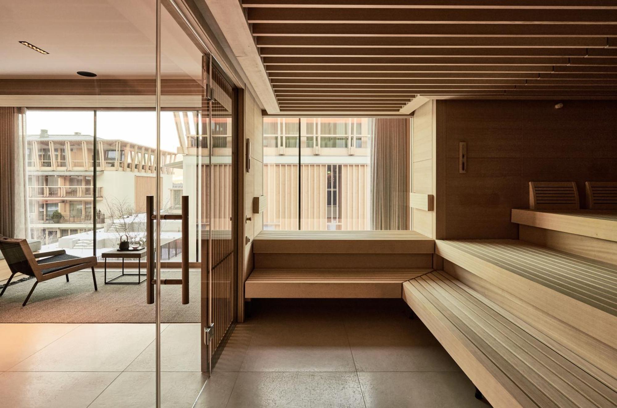 Falkensteiner Hotel Kronplatz - The Leading Hotels Of The World (Adults Only) 赖沙 外观 照片 Interior of the hotel